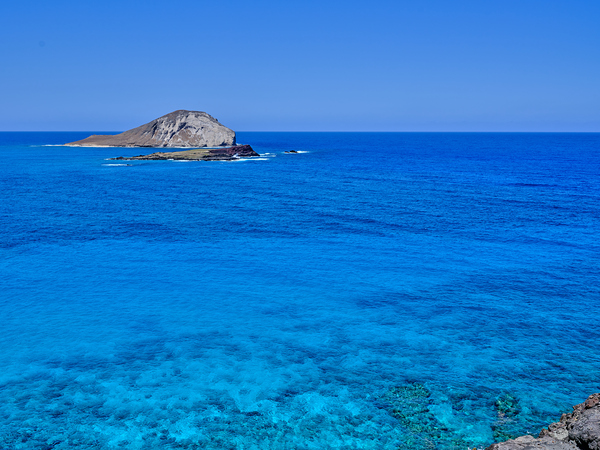 Hawaii Blue Water Island I Print